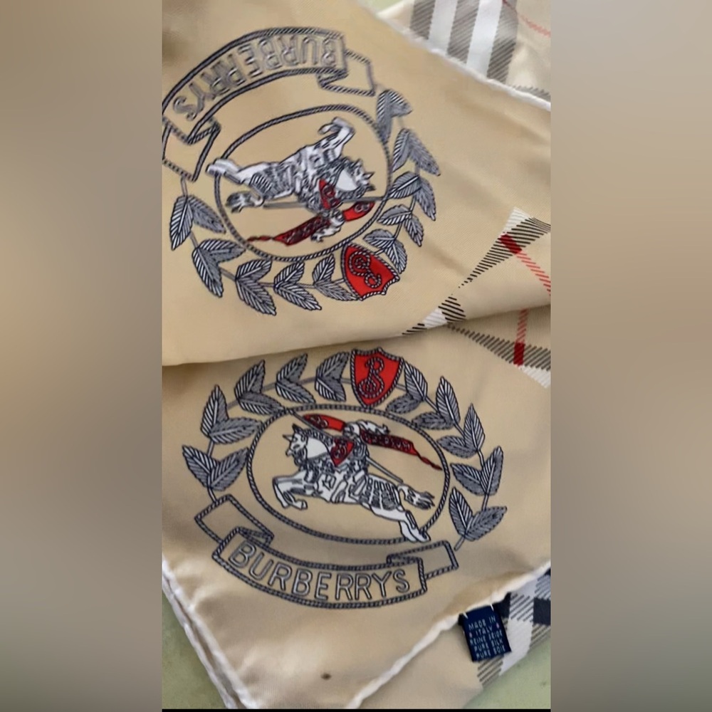 Burberry Beige and Red Scarf